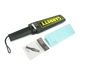 body-scanner-garrett-metal-detector-super